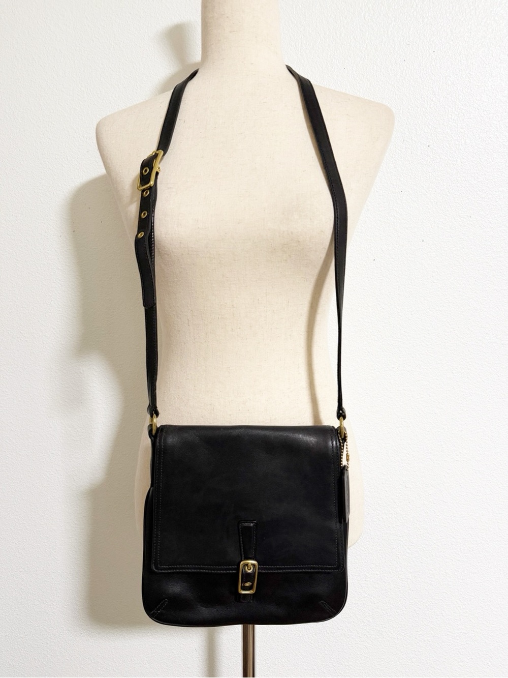 Vintage Y2K Coach Legacy Slim Flap Leather Crossbody Black 9592
